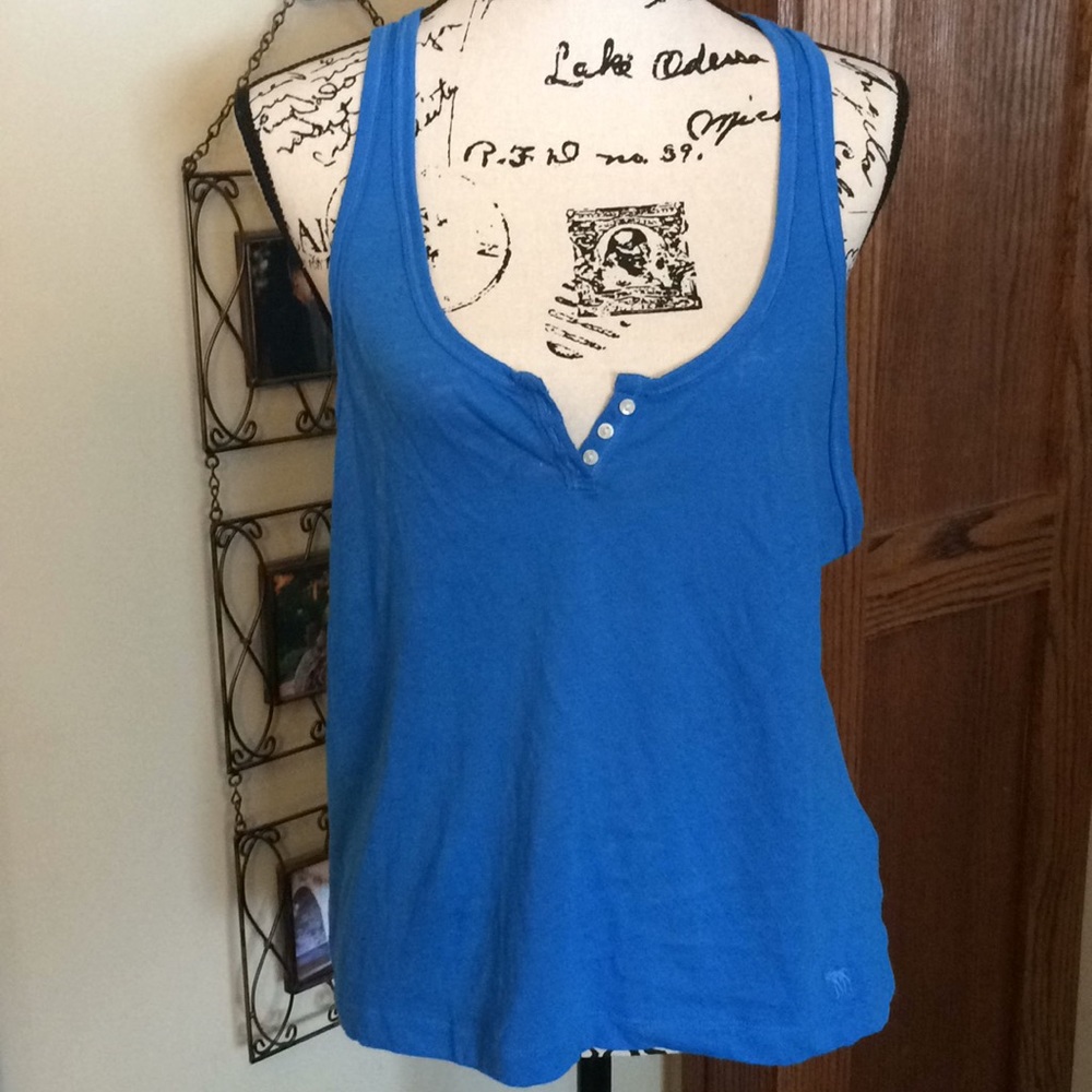 Abercrombie & Fitch swing tank